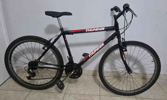 BIKE THUNDER ARO 26 - BOA PARA REFORMA / USO URBANO 