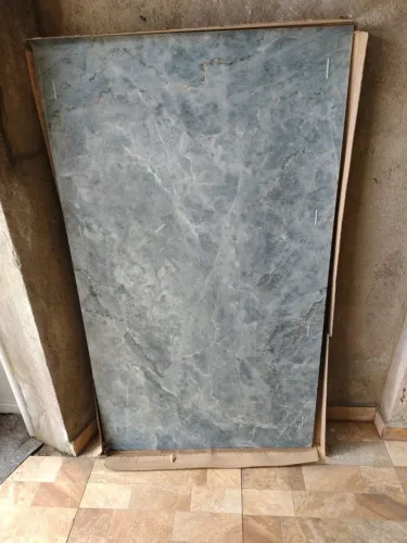 Piso porcelanato 80.5 por 1.40.