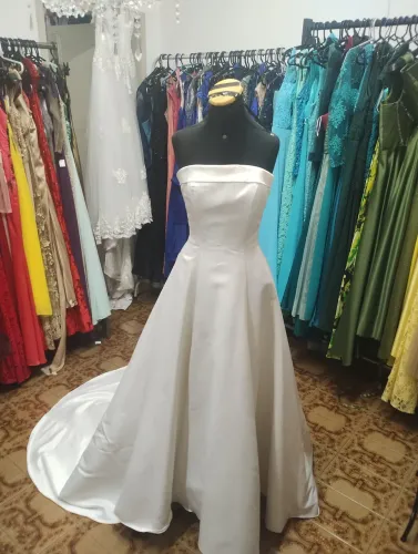 Lote de vestidos de noiva 
