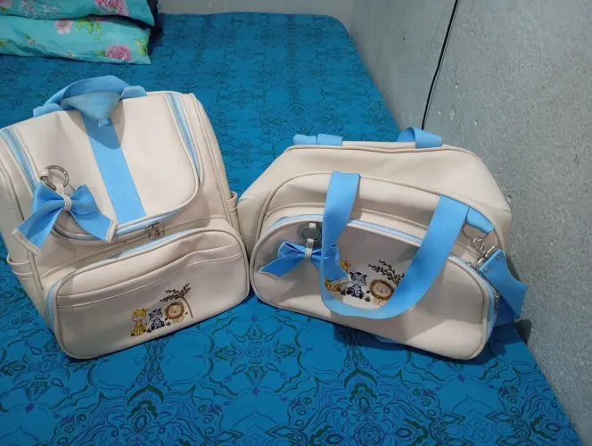 Bolsa maternidade semi nova muito pouco usada 