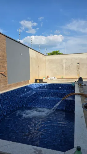 construção Piscinas,reformas e assistência.