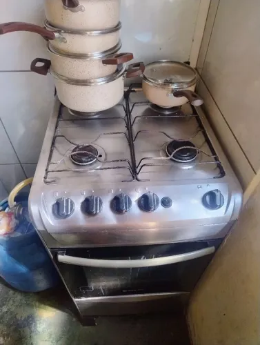 Vendo fogão 4 bocas 
