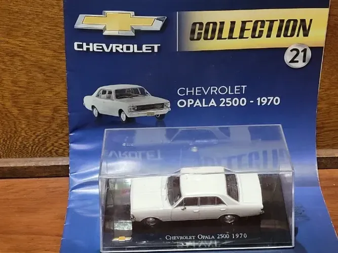 Chevrolet Opala 2500 1970 - Coleção Chevrolet Collection - Carrinho Miniatura 1/43
