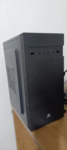 CPU i3, 8 Gigas Memória, HD 500 Gigas