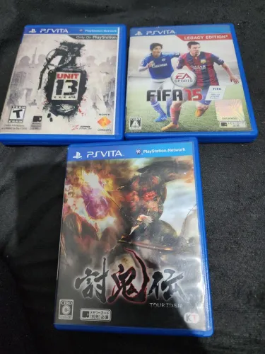 3 jogos para psvita por 120 reais