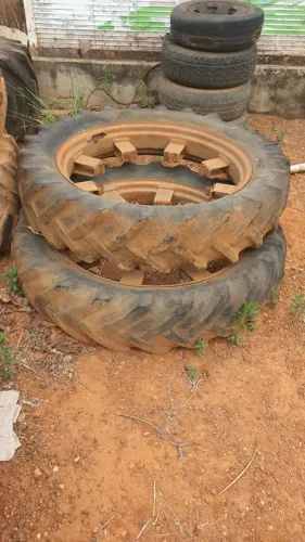 Par de rodas finas aro 38 para trator