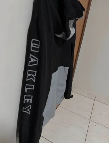 Jaqueta Oakley corta vento