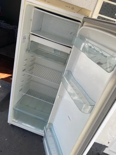 Geladeira / Quebrada não está gelando