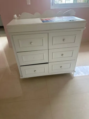 Cômoda de bebê 