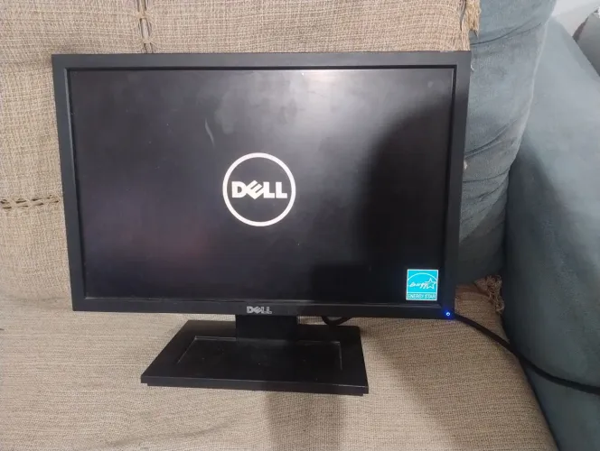 Monitor DELl