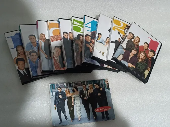 Coleção FRIENDS Completa 10 Temporadas (40 DVDs) + Guia de Episódios