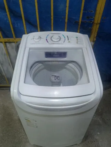 Máquina de lavar Electrolux 8.0 kg 