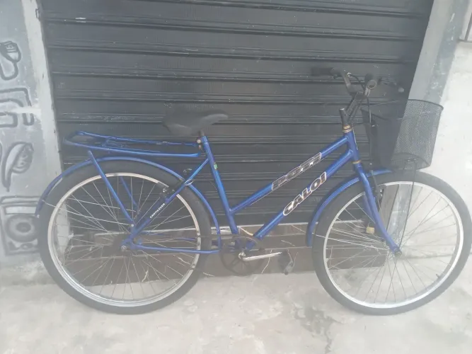 Vendo uma bicicleta aro 26 normal