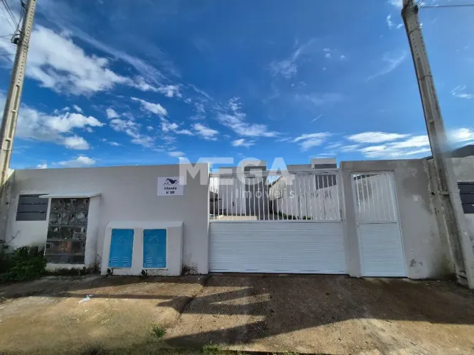 Apartamento com 2 quartos no bairro Caracanga em Itaitinga, CE