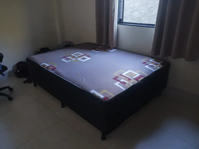 Cama box com excelente suporte