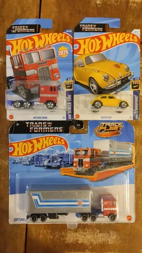Lote Hotwheels Transformers Optimus prime Bumblebee