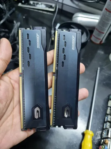 2x memórias 8GB cada DDR4 3200mhz Superframe