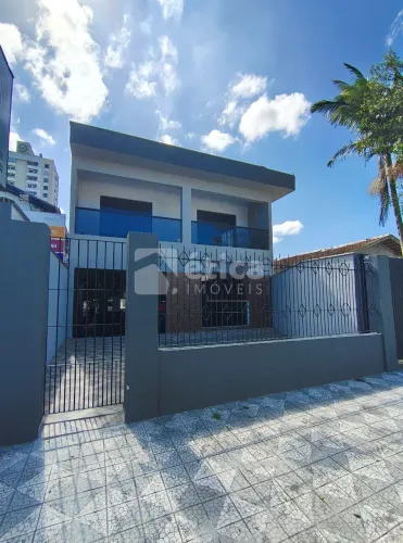 Casa Comercial para locação, com 06 amplas salas bairro Vila Operária Itajaí