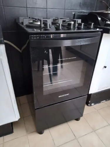 Fogão Brastemp poucos meses de uso