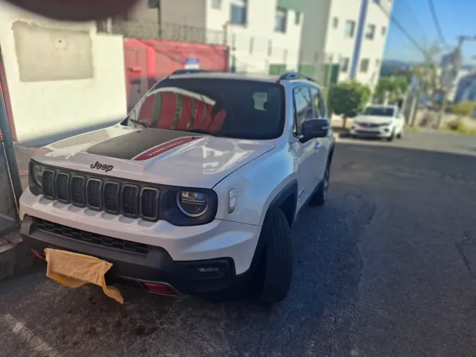 Jeep Renegade Trailhawk T270 1.3 TB Flex Aut. 2024