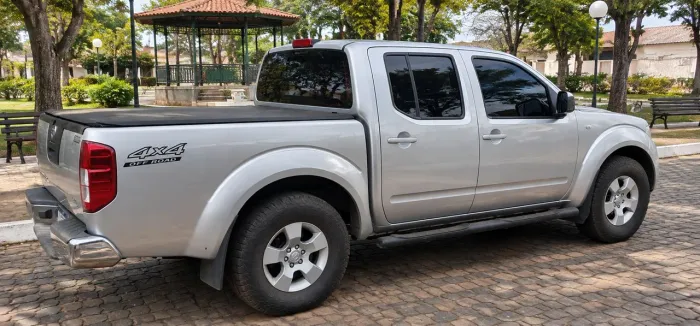 Nissan Frontier SEL CD 4X4 2.5 TB Diesel Aut. 2008