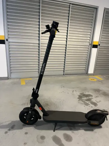 Patinete Xiaomi scooter 4 