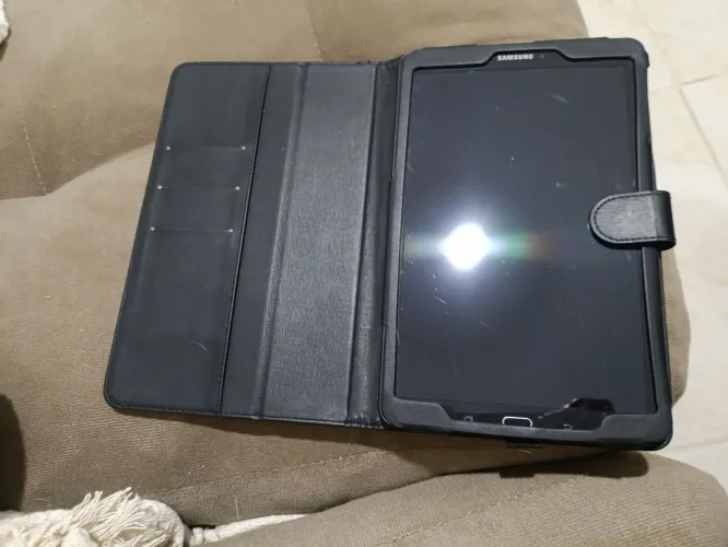Tablet Samsung Tab E Sm-t560