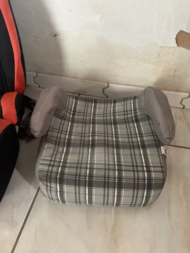 Cadeirinha e acento