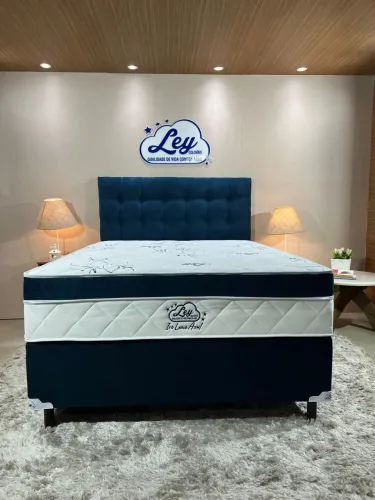 Cama Box Casal Isofort Luxo Ley Colchões, Base + Colchão com molas ensacadas individuais;