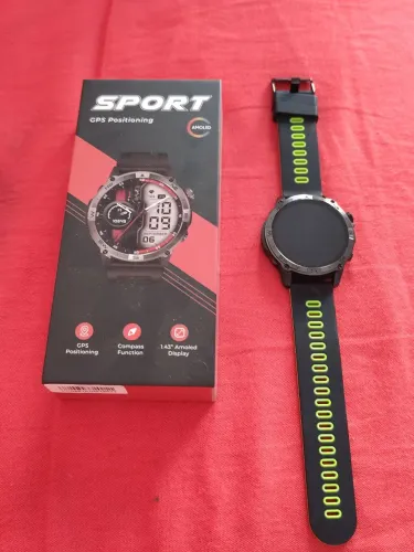 Relógio sport GPS positioning.