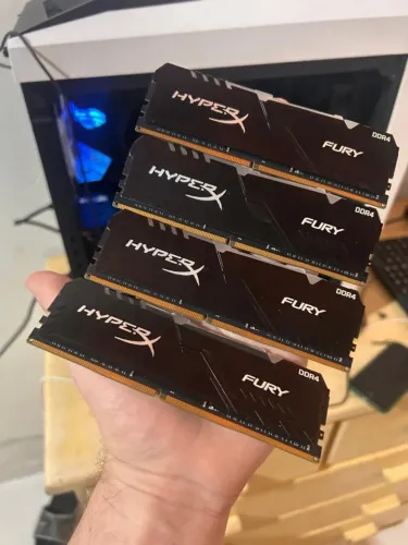 MEMORIA HYPERX FURY RGB 4X16. NA GARANTIA E COM NOTA FISCAL PARA VENDER LOGO !