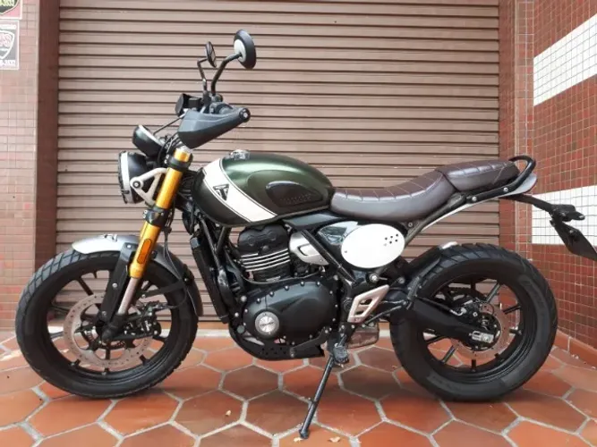 Triumph Scrambler 400X 2025.