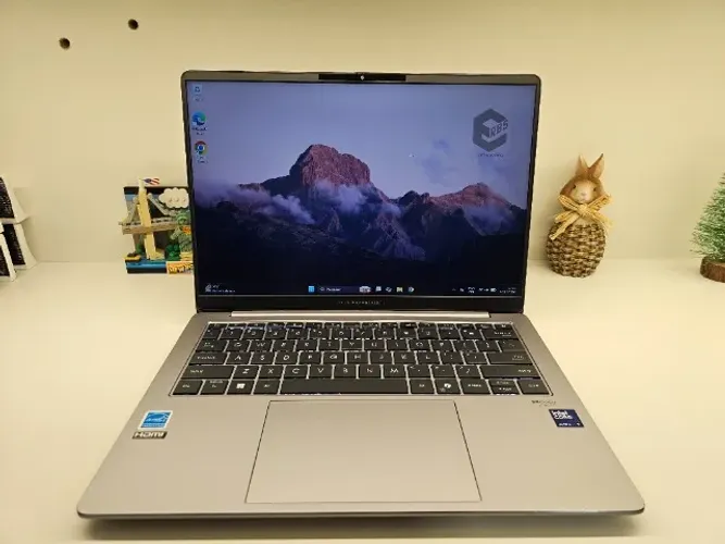 ASUS EXPERTBOOK ULTRA 7 258V 32GB RAM 1TB SSD 14 POL