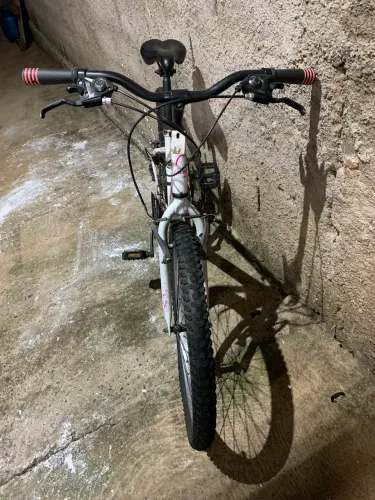 Bicicleta feminina Caloi