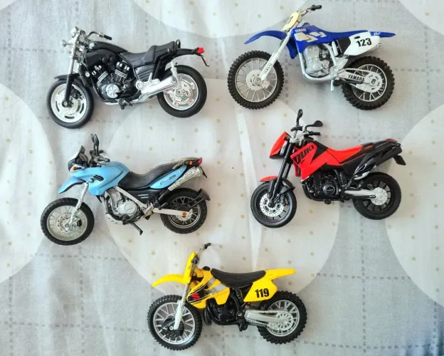 Miniaturas de motos motocicletas colecionáveis