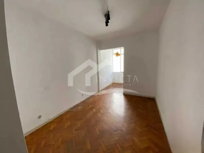 MARAVILHOSO SALA DOIS QUARTOS COM VAGA DE GARAGEM !!