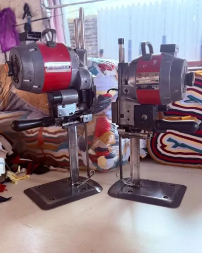 MAQUINA  DE CORTE SINGER