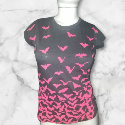 Camiseta morceguinho neon