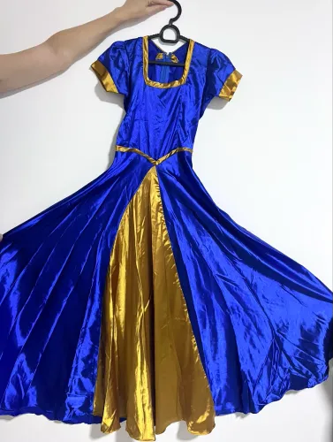 Vestido fantasia princesa cetim infantil PP azul e dourado com capa