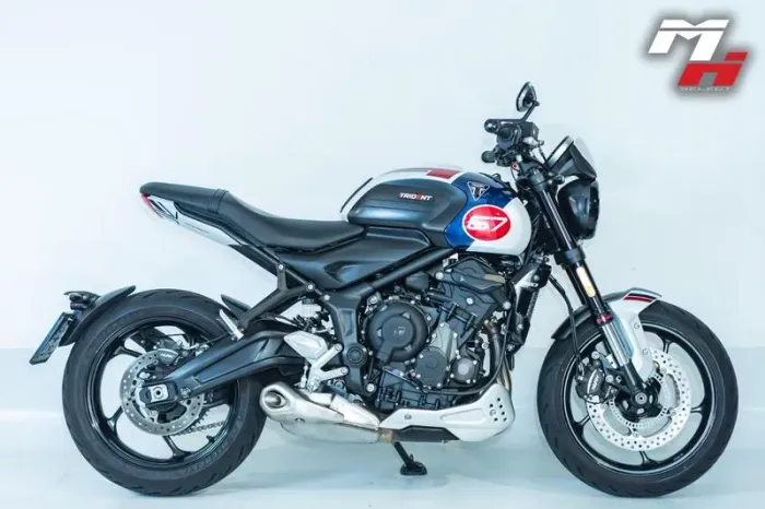 TRIUMPH TRIDENT 660 2025