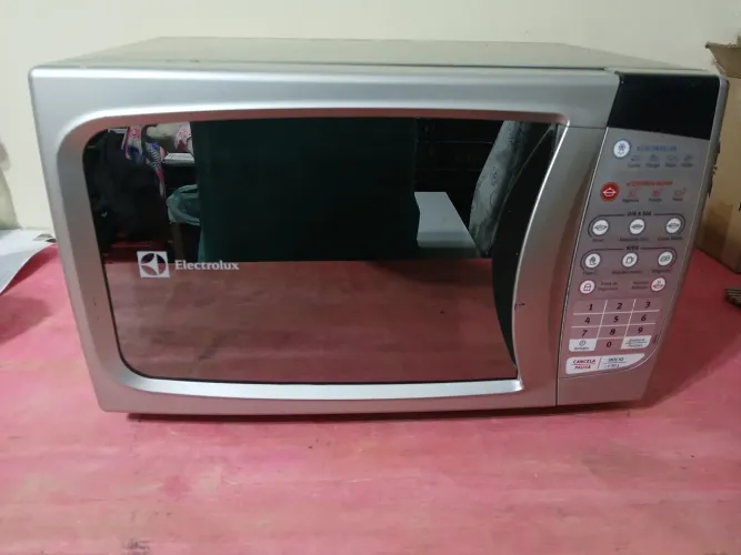 Microondas Electrolux MA30S