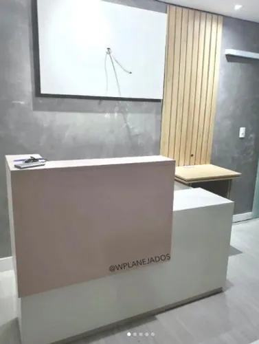 Recepção Balcão Com detalhe de outra cor