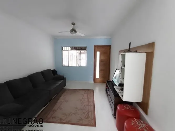 Casa à venda na Vila das Mercês, São Paulo-SP: 2 quartos, 2 suítes, 1 sala, 3 banheiros, 1