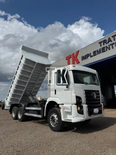 cod. 1156 - Caminhão Volkswagen 24250 Basculante ano 08/09 - TK Tratores Nova Andradina-MS