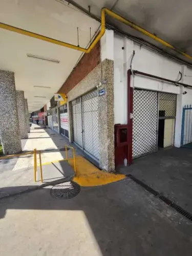 Loja - / Comercial / Benfica