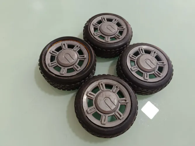 Jogo de Rodas Automodelo 1/8 Hummer H2 planeta deagostini Sextavado 17mm 