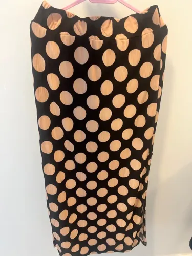 Saia Midi Polka Dot Preta e Bege