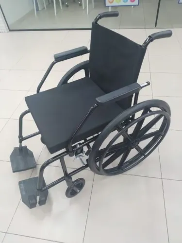 CADEIRA DE RODAS