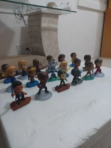 Bonecos colecionáveis McDonald's 10 reais cada