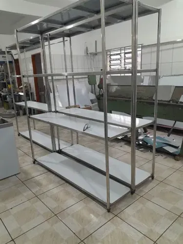 Estante em aço inox escovado, com 4 prateleiras lisas, medida: 1.10X40X1.80